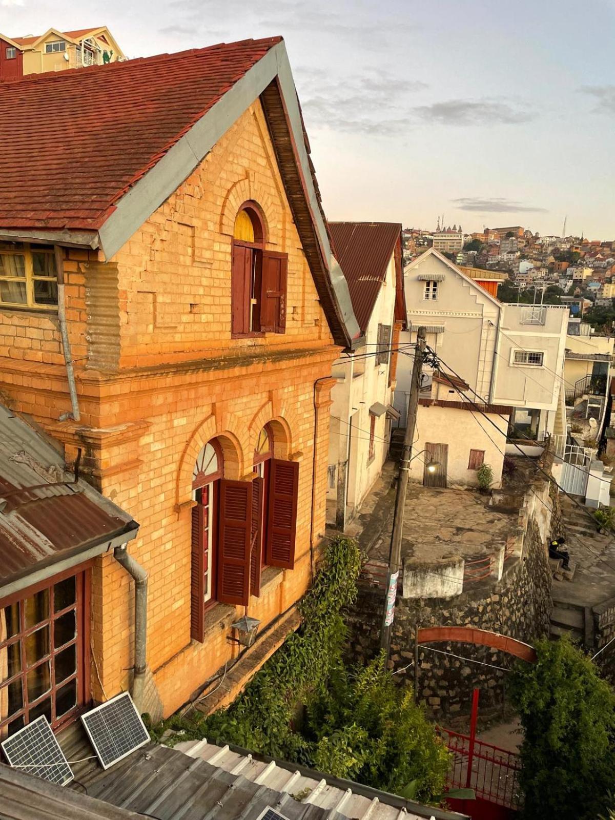 Le Karthala Chambres D'Hotes Antananarivo Exterior foto